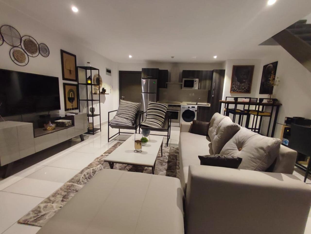 Accra Tranquil Homes, Embassy Garden Екстер'єр фото
